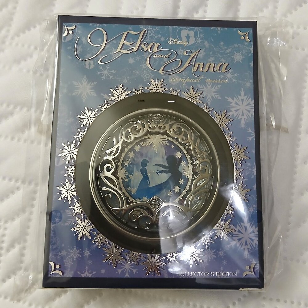 Sephora Disney Elsa and Anna Compact Mirror -- Brand New in Packaging